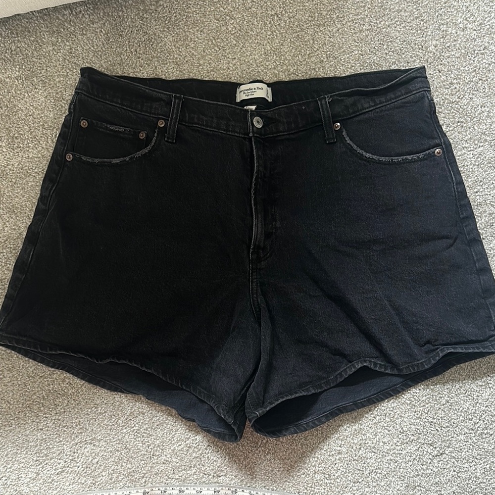 Abercrombie Curve Love High Rise Dad Shorts
